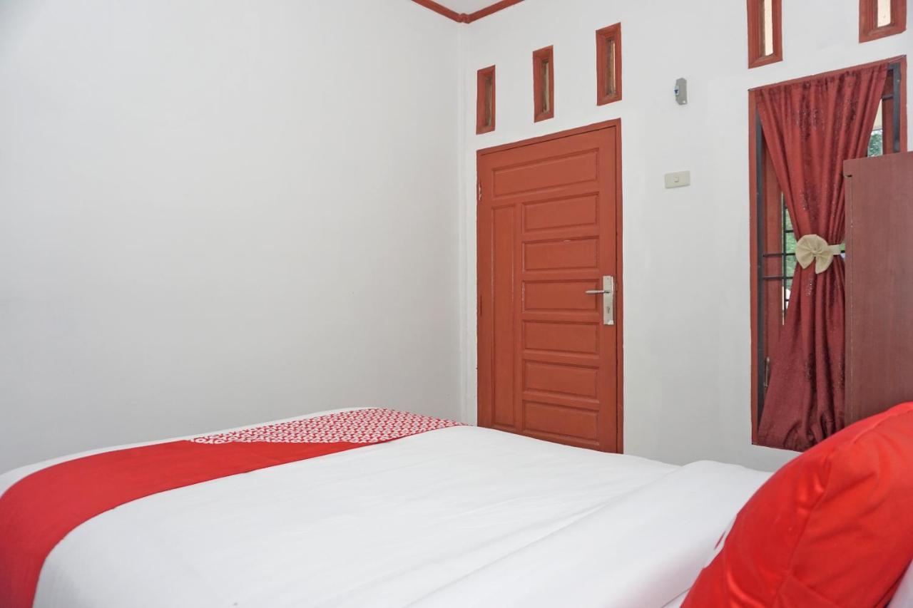 Oyo 2635 Ramos Inn Sinapuran Eksteriør bilde
